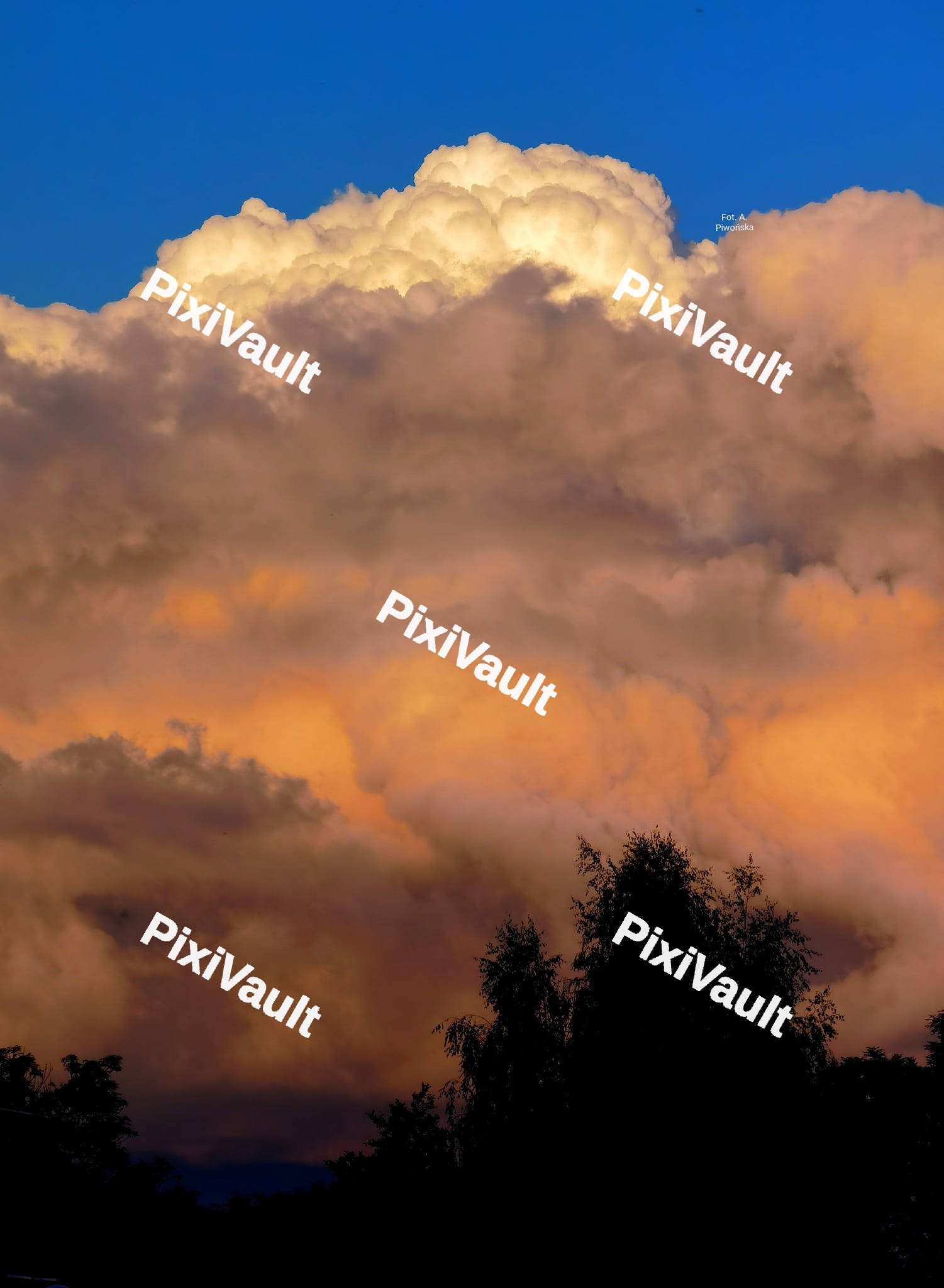 Beautiful cloudy sky with sunset